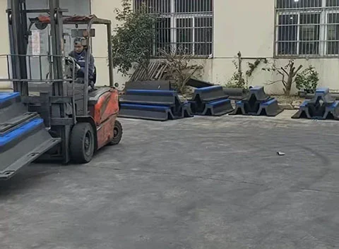High Elasticity Solid Rubber Fenders